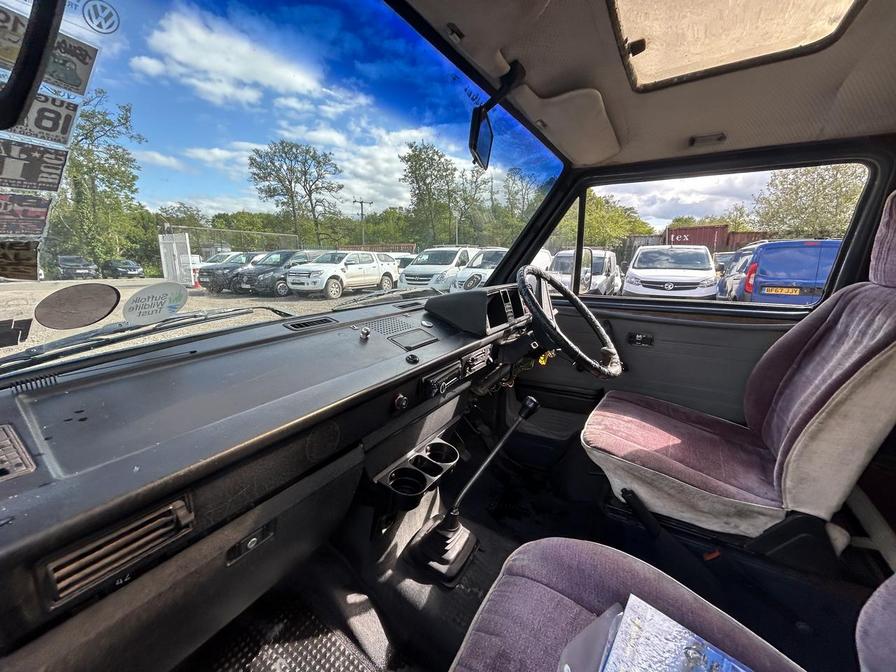 1989 Volkswagen Transporter – Model: Transporter 78PS – G171UGV