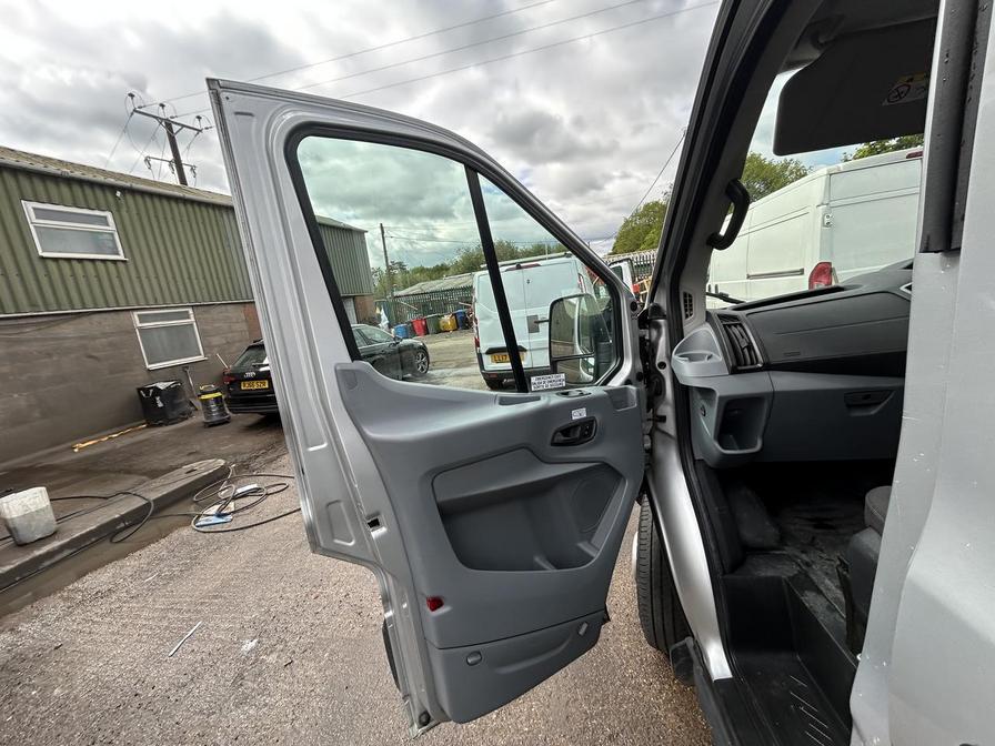 2018 Ford Transit – Model: Transit 460 Trend Econetic Tech – YR68KHE