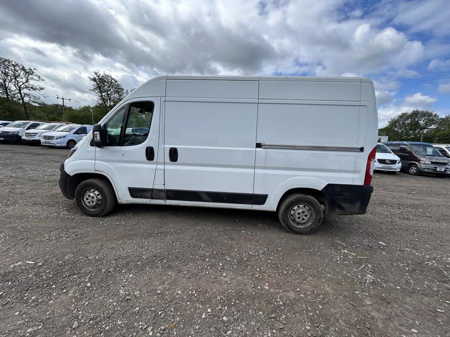 2021 Peugeot Boxer – Model: Boxer 335 Professional L2H2 Blue HDi – BP70XSH