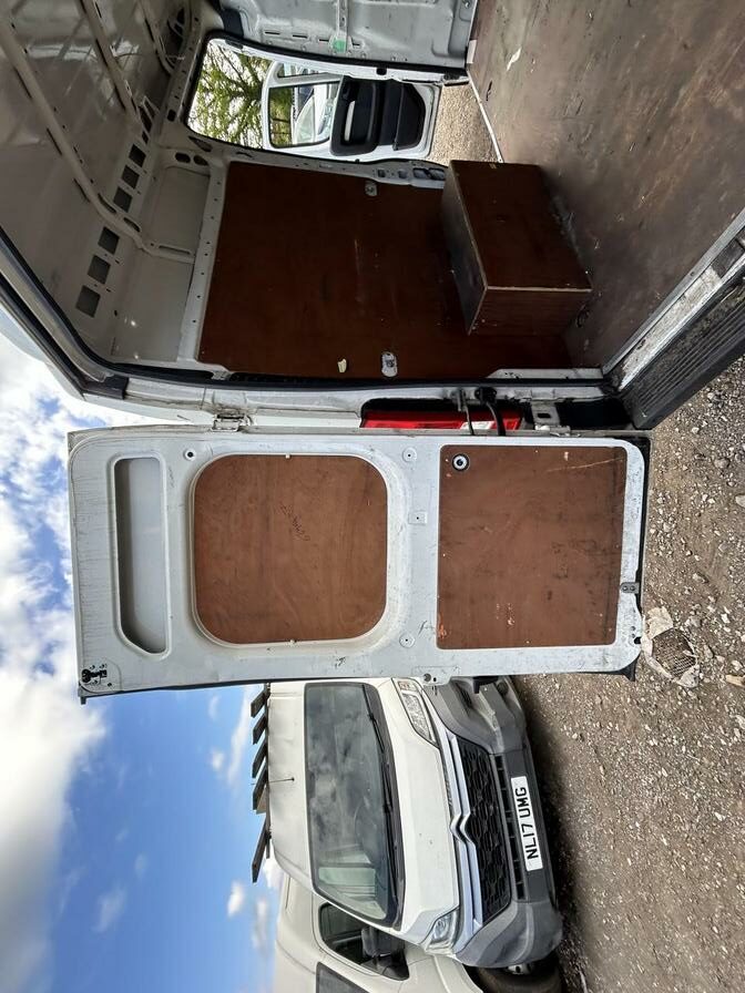 2021 Peugeot Boxer – Model: Boxer 335 Professional L2H2 Blue HDi – BP70XSH