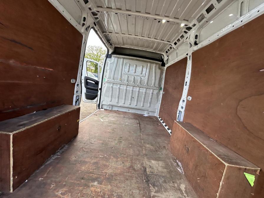 2021 Peugeot Boxer – Model: Boxer 335 Professional L2H2 Blue HDi – BP70XSH