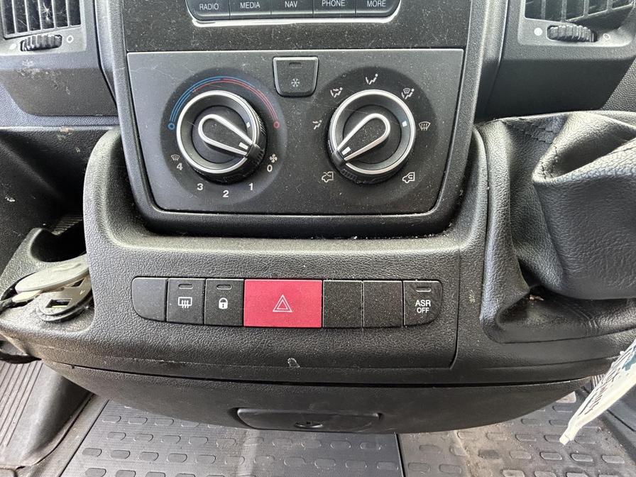 2021 Peugeot Boxer – Model: Boxer 335 Professional L2H2 Blue HDi – BP70XSH