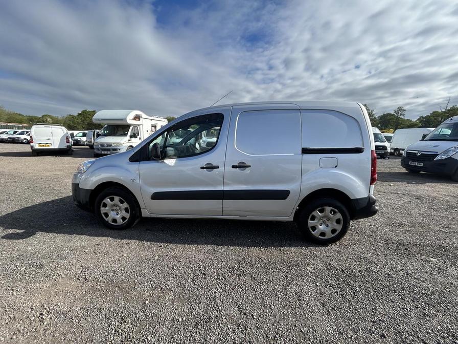 2015 Peugeot Partner – Model: Partner 850 S L1 HDi – ML15YUT