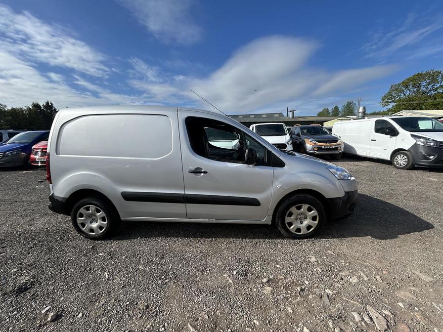 2015 Peugeot Partner – Model: Partner 850 S L1 HDi – ML15YUT