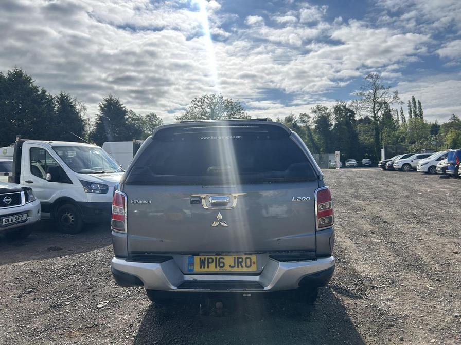 2016 Mitsubishi L200 – Model: L200 Barbarian Double Cab DI-D Auto – WP16JRO