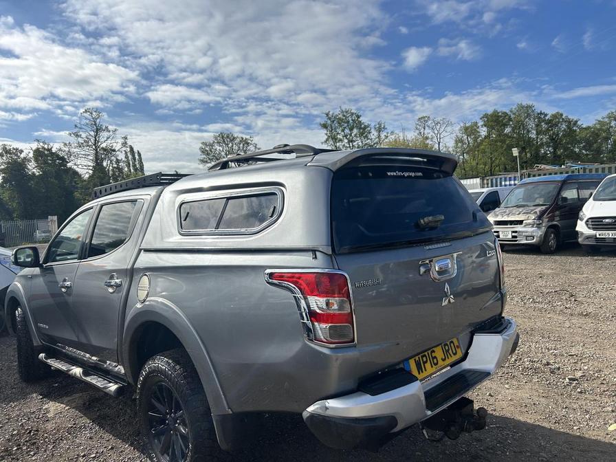 2016 Mitsubishi L200 – Model: L200 Barbarian Double Cab DI-D Auto – WP16JRO