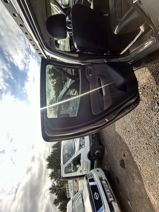 2016 Mitsubishi L200 – Model: L200 Barbarian Double Cab DI-D Auto – WP16JRO