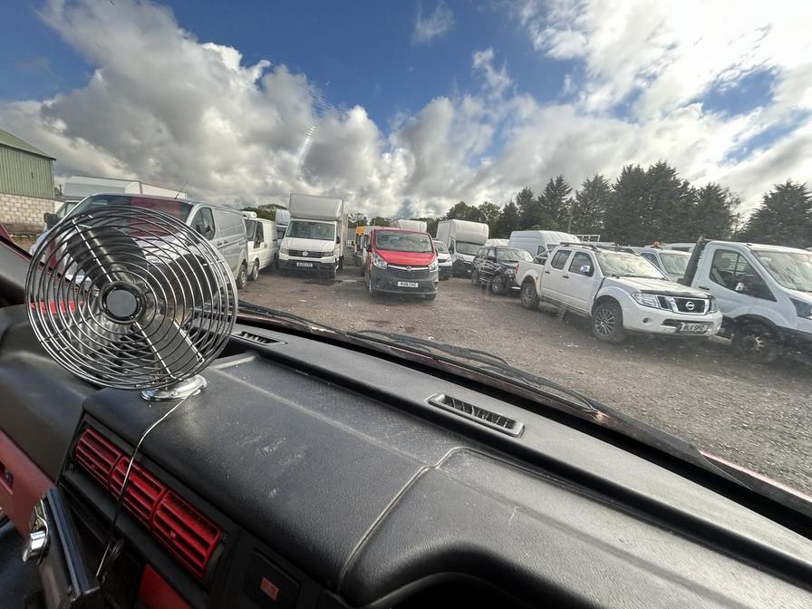1996 Volkswagen Transporter – Model: 800 Special TD SWB – P102NCA