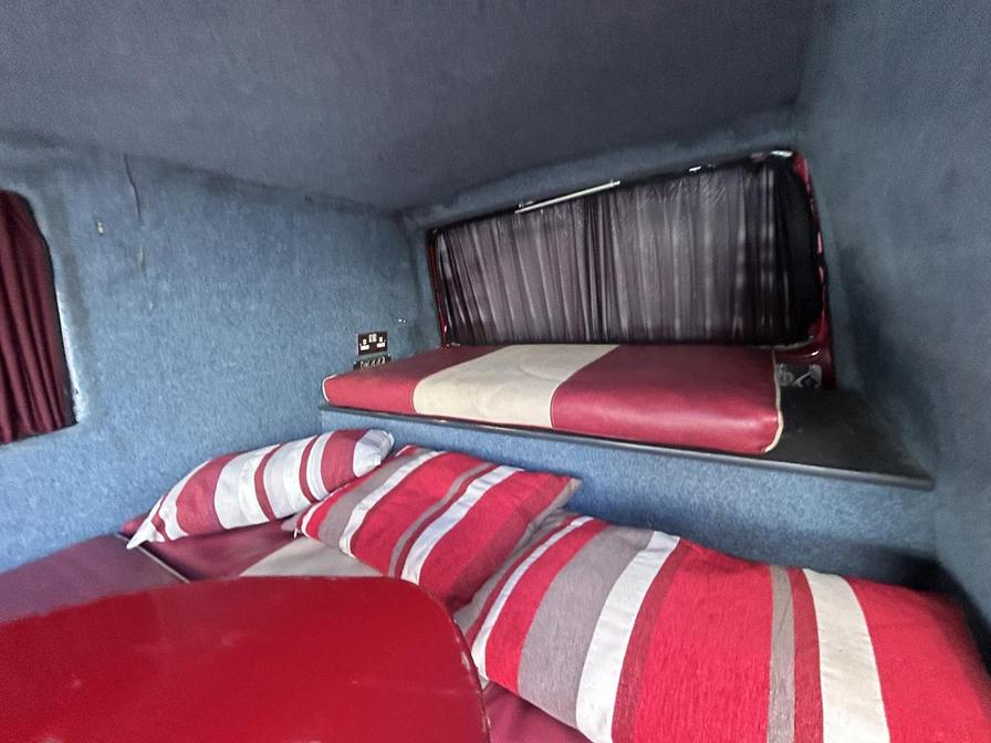 1996 Volkswagen Transporter – Model: 800 Special TD SWB – P102NCA