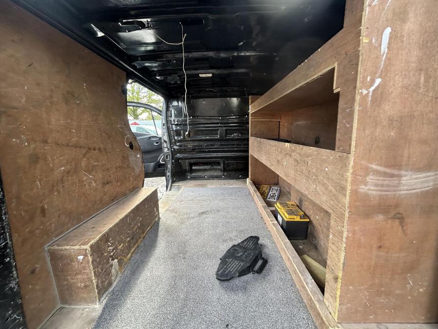 2014 Vauxhall Vivaro – Model: Vivaro 2700 Sportive CDTi – DN64CDZ
