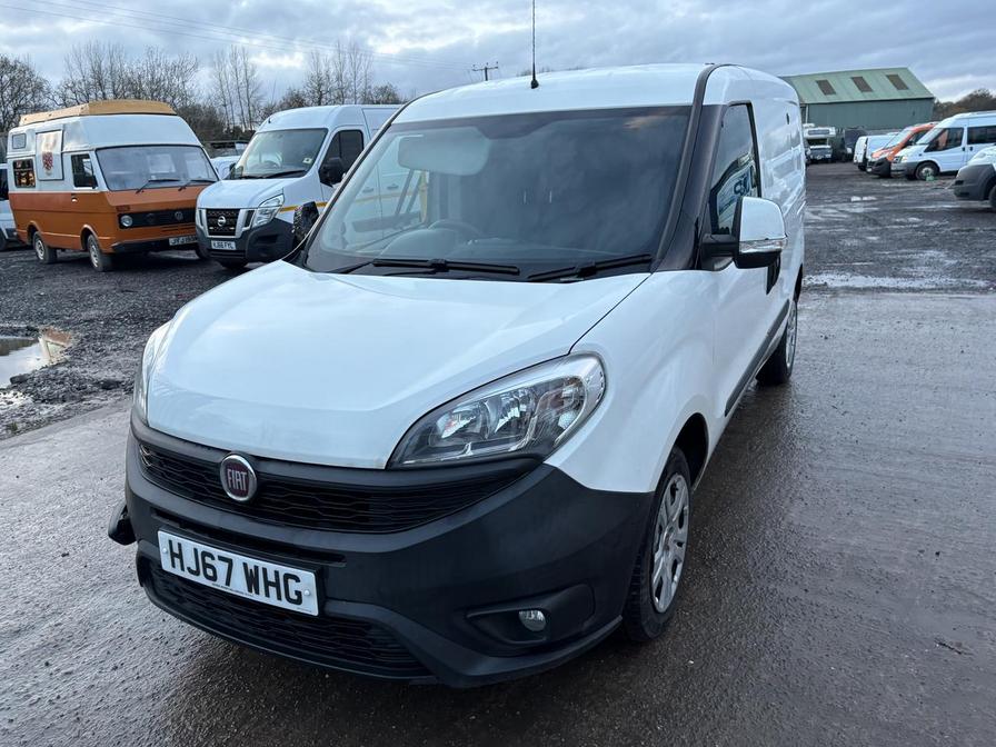 2017 Fiat Doblo Cargo – Model: Doblo 16v SX MultiJet II – HJ67WHG