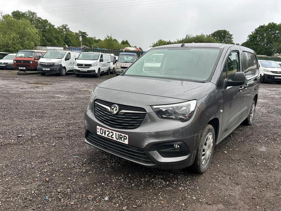 2022 Vauxhall Combo – Model: Combo 2300 Sportive TD – OV22URP