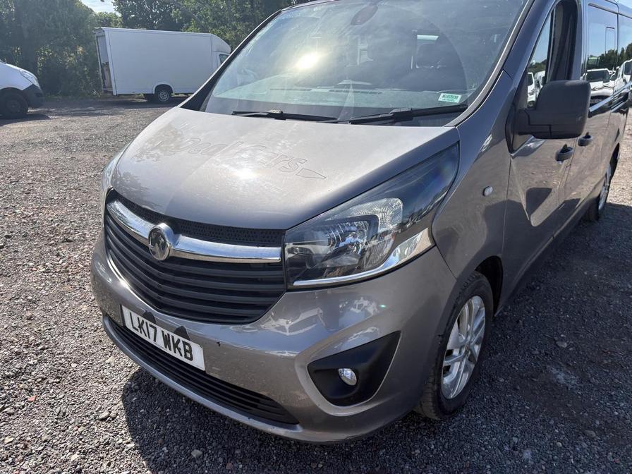 2017 Vauxhall Vivaro Combi – Model: Vivaro  Combi CDTi S/S – LK17WKB