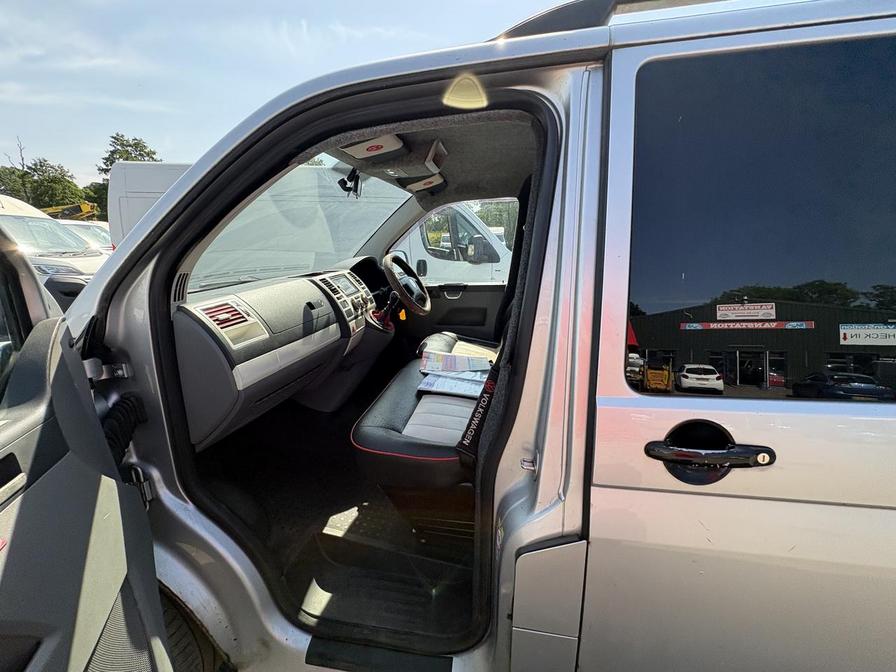 2007 Volkswagen Transporter – Model: Transporter T30 130 TDI SWB – HD07GXM