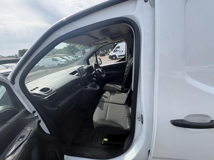 2020 Citroen Berlingo – Model: Berlingo 650 Enterprise Blue HDi – FY20FVT