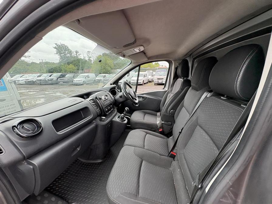 2018 Vauxhall Vivaro – Model: Vivaro 2700 Sport CDTi BT S/S – KU68VUX