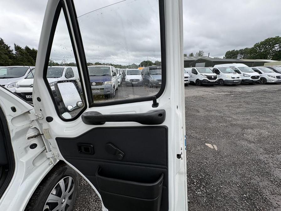 1999 Peugeot Boxer – Model: Boxer 270 TD SWB – V487DJT