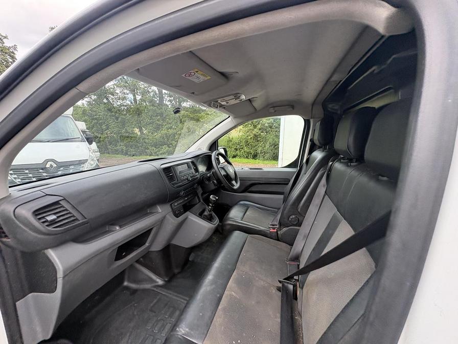 2019 Vauxhall Vivaro – Model: Vivaro  3100 Edition S/S – DV69LKA