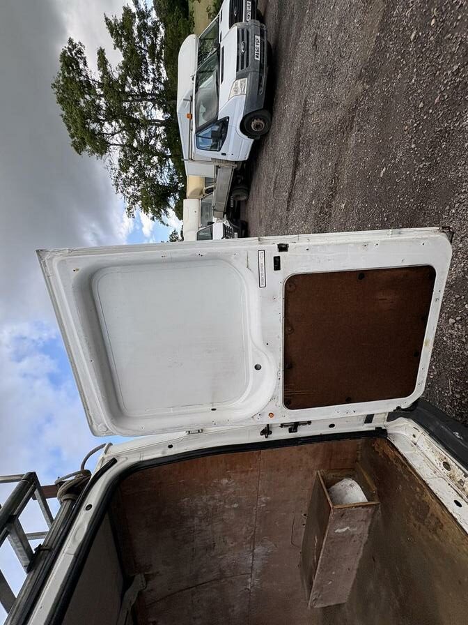 2010 Ford Transit – Model: Transit 115 T330 SWB RWD – GF10XBL