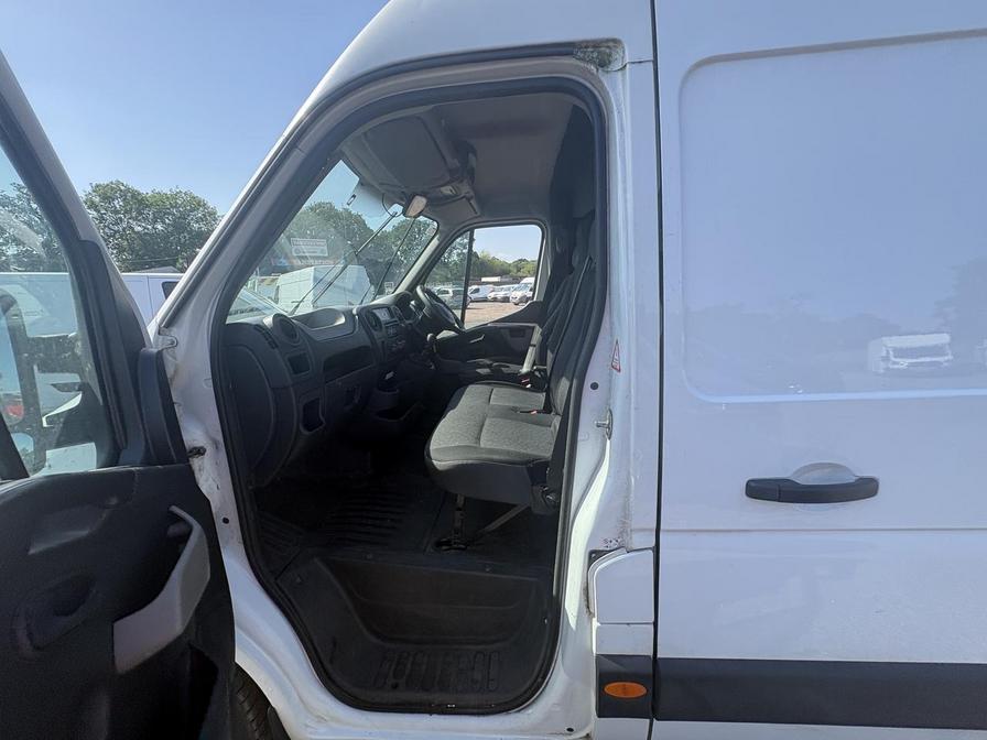 2018 Vauxhall Movano – Model: Movano L3H2 F3500 CDTi – SG18ZTO