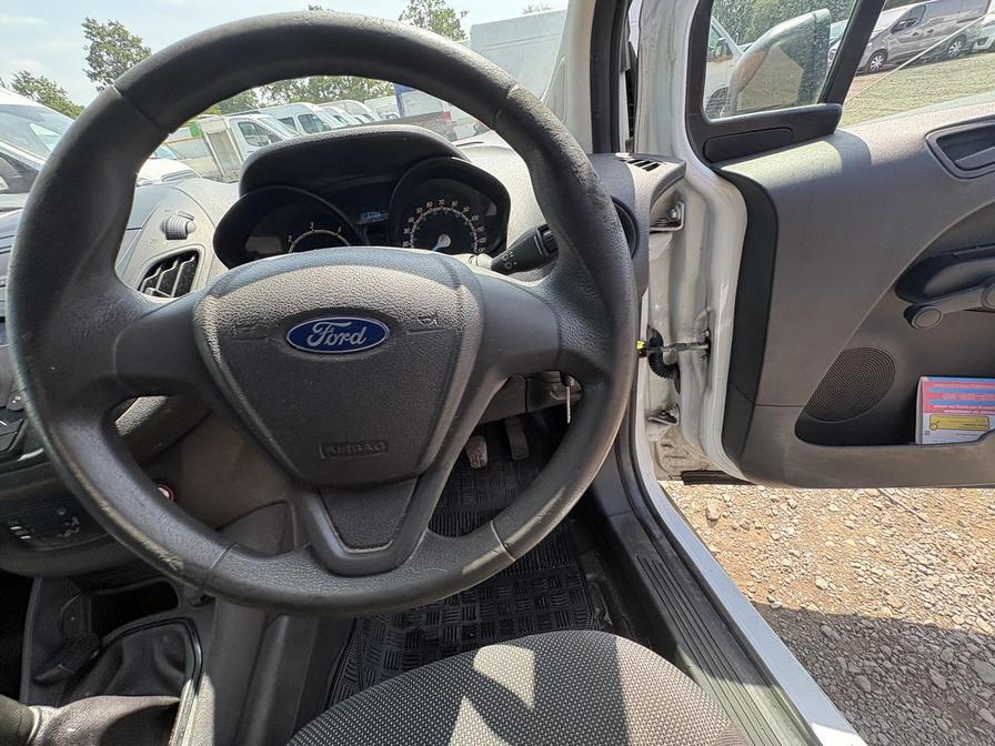 2015 Ford Transit Courier – Model: Transit Courier Base TDCi – MW64YHS