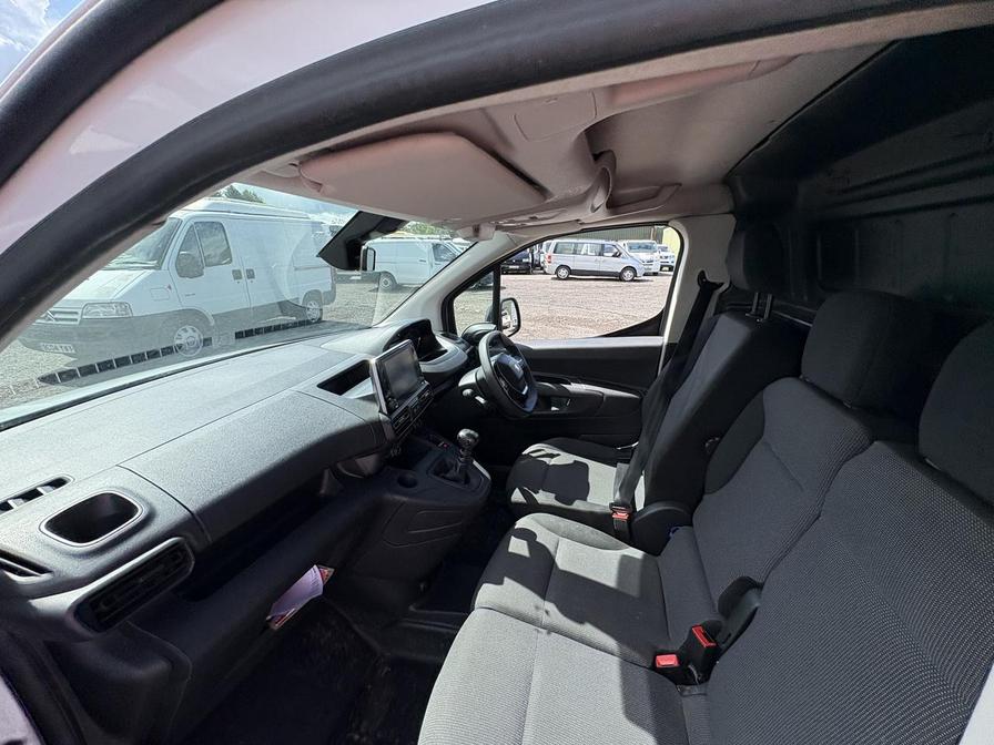 2023 Peugeot Partner – Model: Partner Asphalt Premium+ BHDi – MH72NYZ