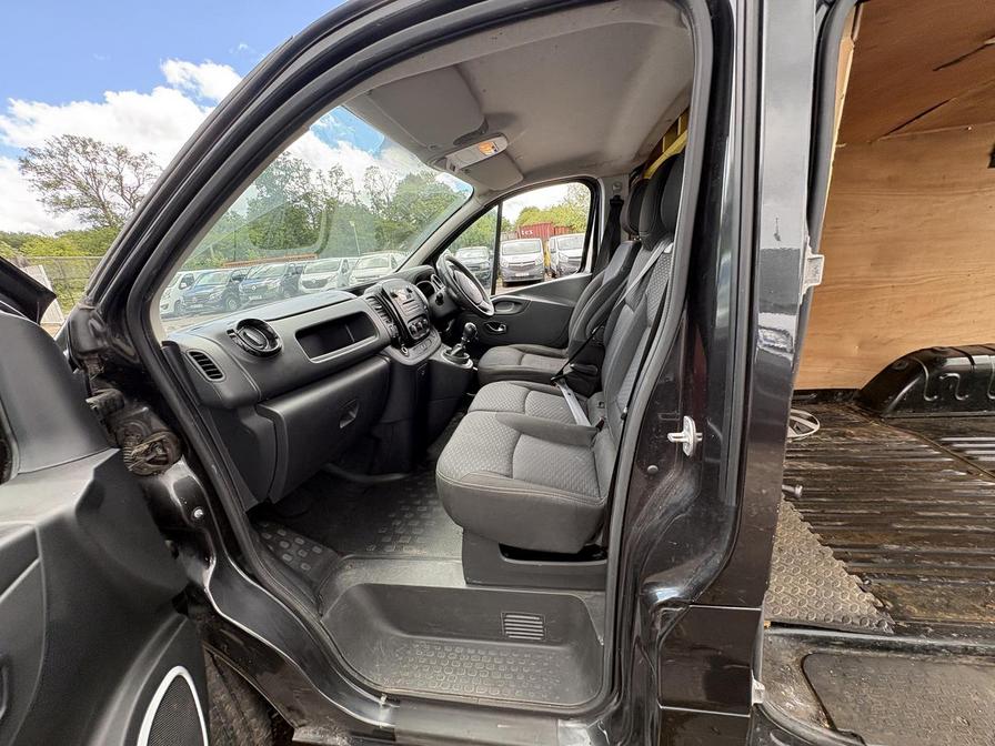 2017 Vauxhall Vivaro – Model: Vivaro 2700 Sport CDTi BT S/S – VA17CXM