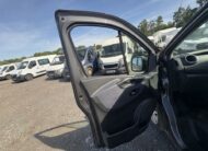 2017 Vauxhall Vivaro Combi – Model: Vivaro  Combi CDTi S/S – LK17WKB