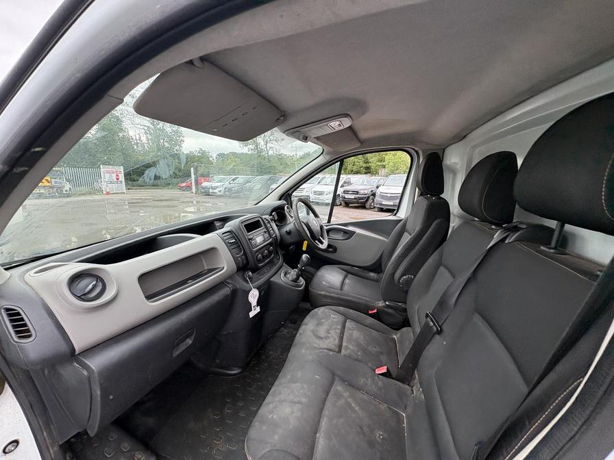 2015 Renault Trafic – Model: Trafic LL29 Business dCi – HV15PXL