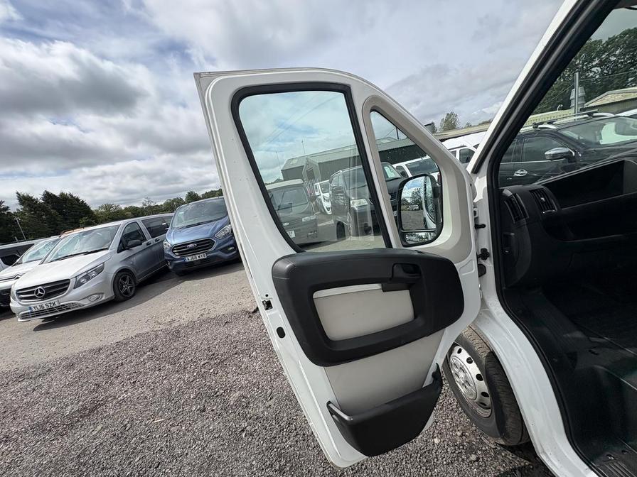 2019 Peugeot Boxer – Model: Boxer 335 Professional L3H2 Blue HDi – KR69KDK