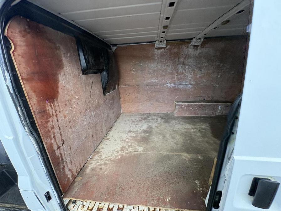 2010 Ford Transit – Model: Transit 115 T330 SWB RWD – GF10XBL