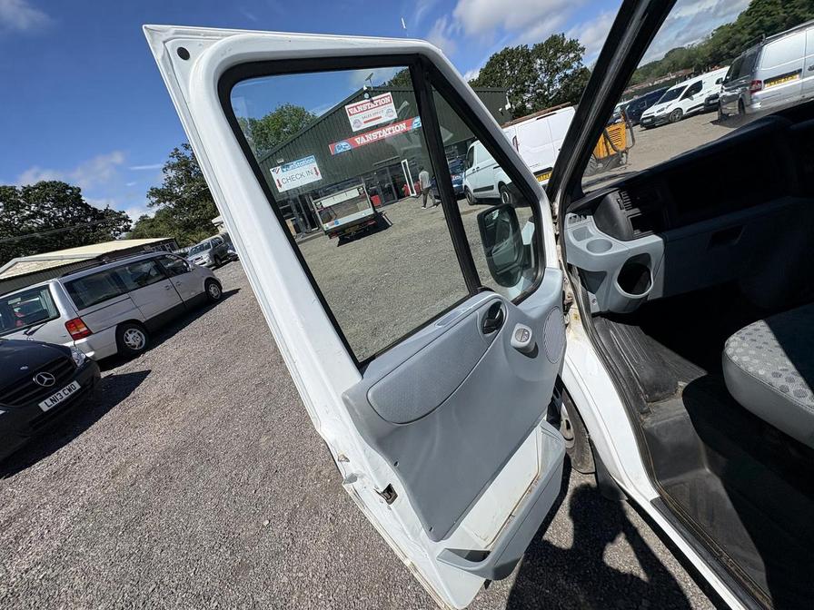 2013 Ford Transit – Model: Transit 100 T260 FWD – EY63XFO
