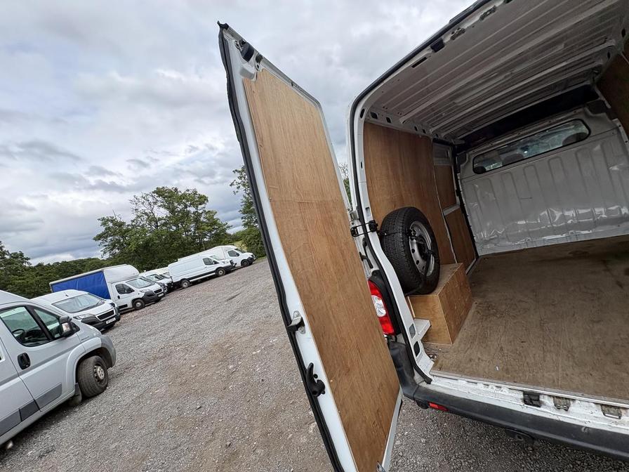 2007 Renault Master – Model: Master MM35 dCi 120 Semi-Auto – GK57XWU