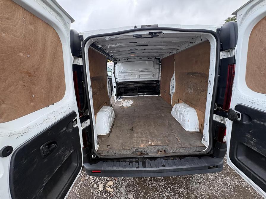 2018 Vauxhall Vivaro – Model: Vivaro 2900 Bi-T CDTi S/S – FY68UVE