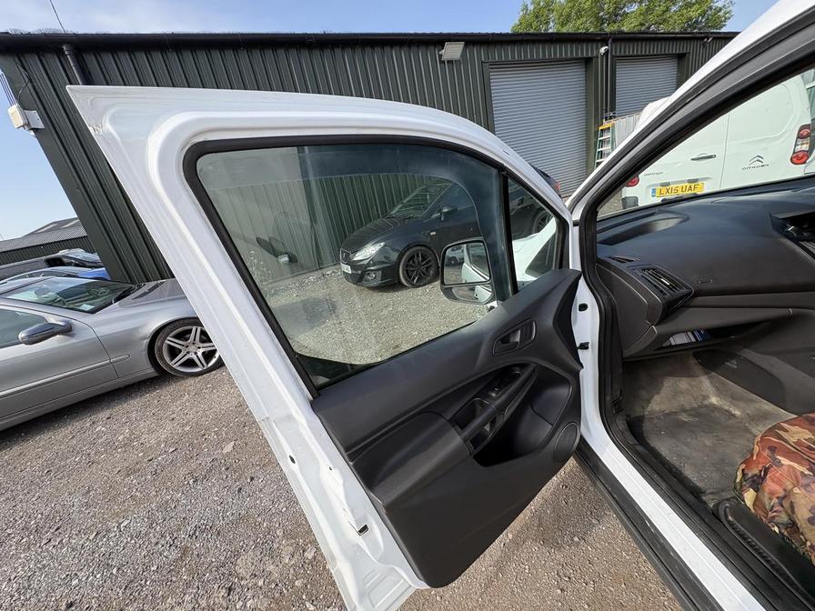 2015 Ford Transit Connect – Model: Transit Connect 200 – BN65OLR