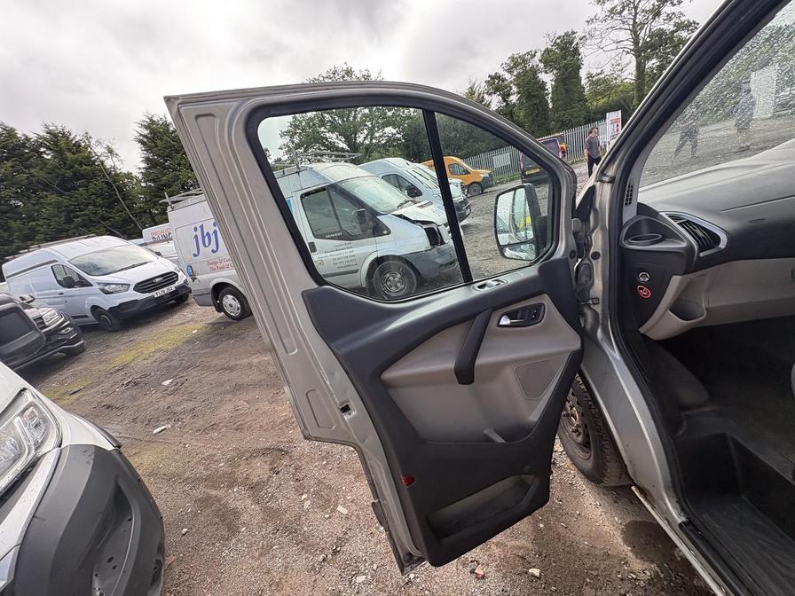 2013 Ford Transit Custom – Model: Transit Custom 290 Ltd E-Tech – SH13VLC
