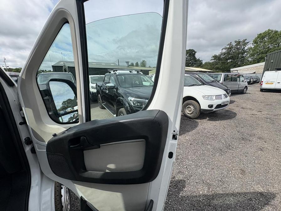 2019 Peugeot Boxer – Model: Boxer 335 Professional L3H2 Blue HDi – KR69KDK