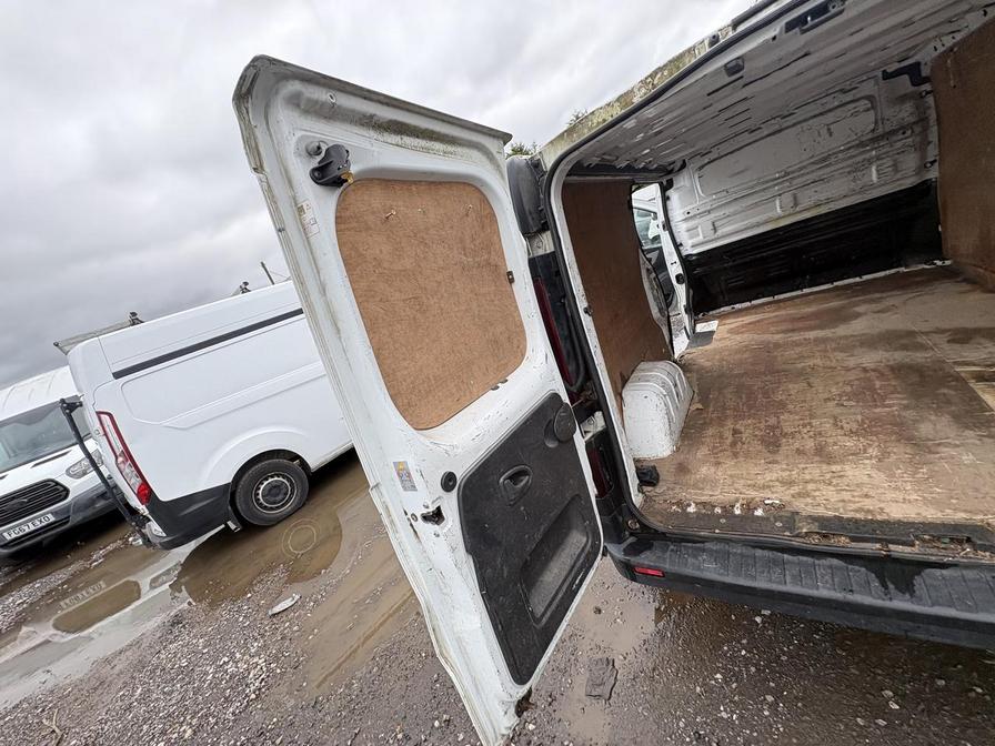 2015 Renault Trafic – Model: Trafic LL29 Business dCi – HV15PXL