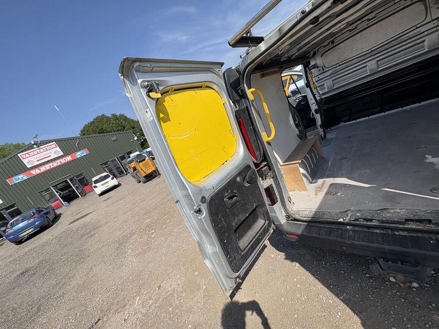 2019 Vauxhall Vivaro – Model: Vivaro 2700 Sportive CDTi – KO19JXW