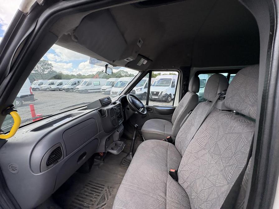 2006 Ford Transit – Model: Transit Minibus – NC55AFA