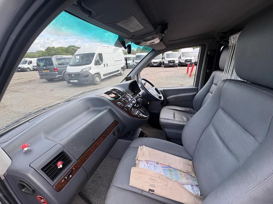 2002 Mercedes-Benz V-Class – Model: V220 CDI Ambiente Auto – GX52MTK