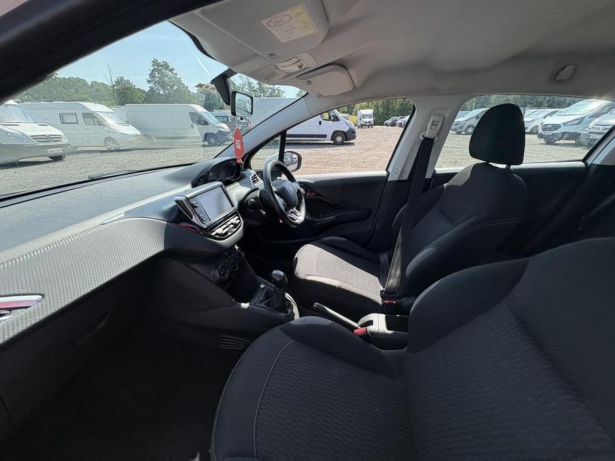 2016 Peugeot 208 – Model: 208 Active Blue HDi – SG66FDX