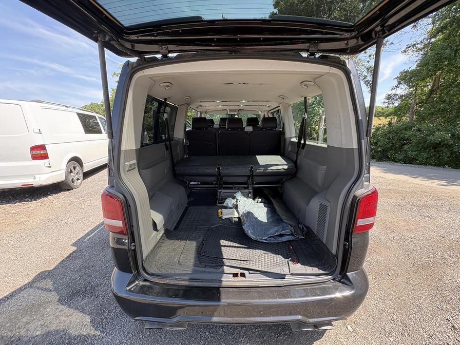 2008 Volkswagen Transporter – Model: Transporter Shuttle SE130 LWB – ML58XLV