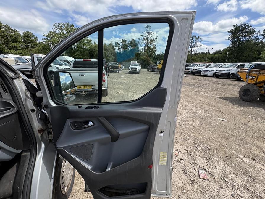 2014 Ford Transit Custom – Model: Transit Custom 290 Trend E-Tech – YX64SFU