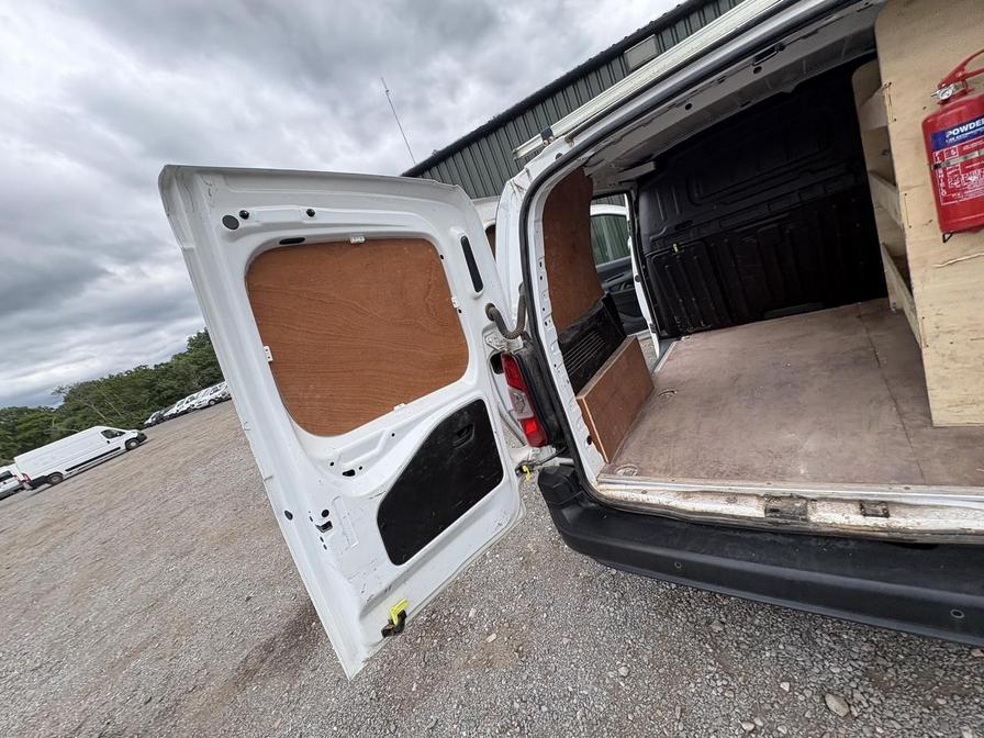 2021 Citroen Berlingo – Model: Berlingo 1000 Enterprise Professional Blue HDi – WP71OBO