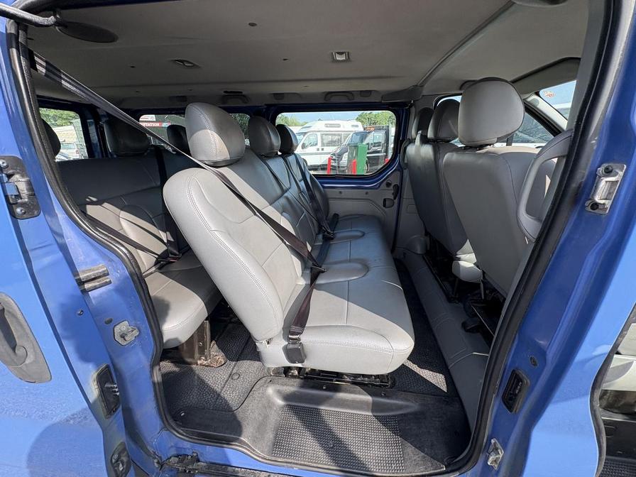 2009 Vauxhall Vivaro Combi – Model: Vivaro Combi LWB – EX59SUV
