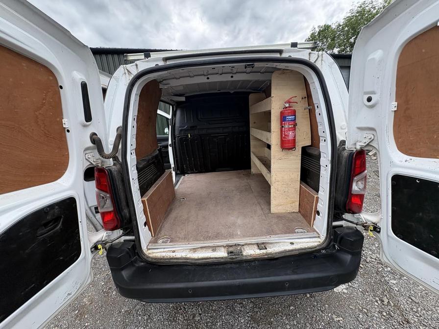 2021 Citroen Berlingo – Model: Berlingo 1000 Enterprise Professional Blue HDi – WP71OBO