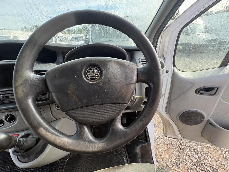2011 Vauxhall Vivaro – Model: Vivaro 2900 CDTi 113 LWB – DN61FFP