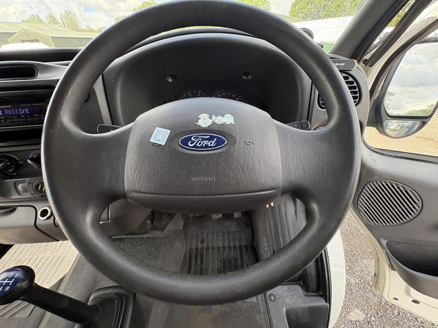 2006 Ford Transit – Model: Transit 350 LWB – YP06HLA