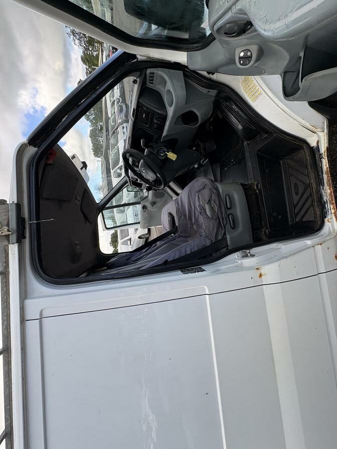 2010 Ford Transit – Model: Transit 115 T330 SWB RWD – GF10XBL